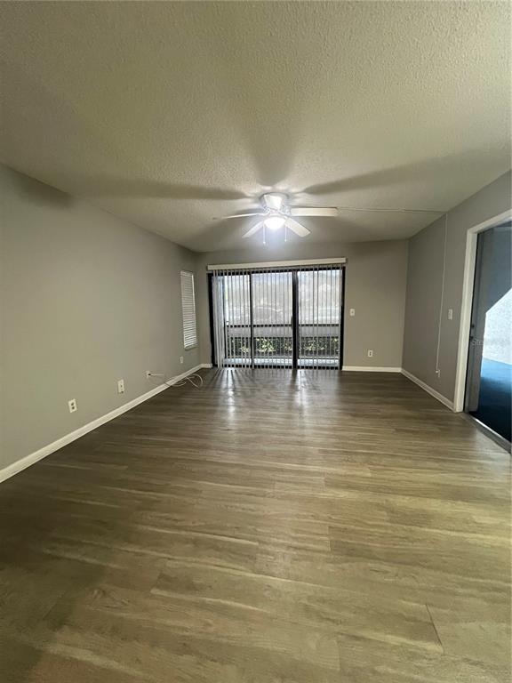 Foto del edificio - 1512 S Pine Ridge Cir