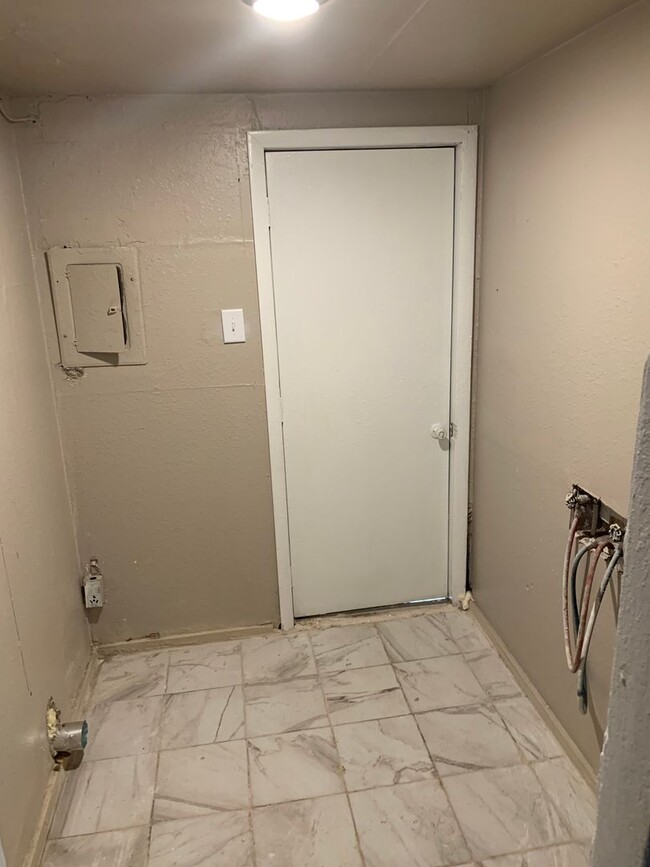 Foto del edificio - 2 bed 1 bath home