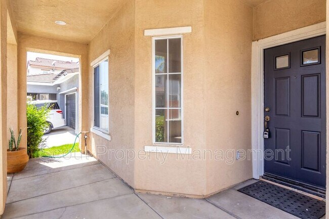 Building Photo - 32678 Willowvail Cir