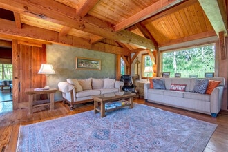 Building Photo - 10570 Rammell Mountain Rd