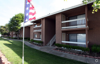 Montecito Apartments Photo