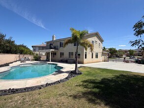 Building Photo - 885 Alsace Dr