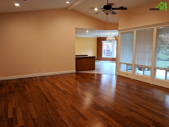 Building Photo - 3242 Atletas Way