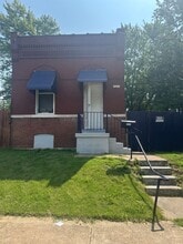 Building Photo - 4434 S Compton Ave