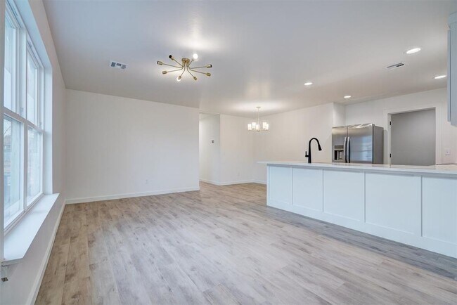 Foto del edificio - 224b NW 122nd St
