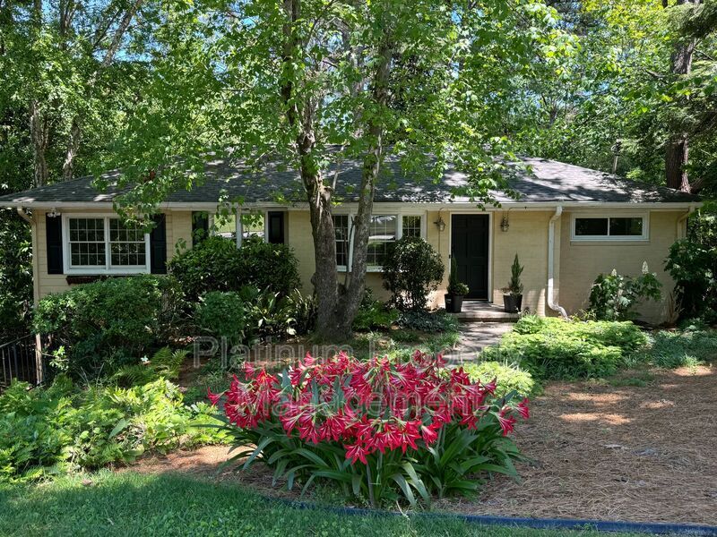 Primary Photo - 383 Springdale Dr NE