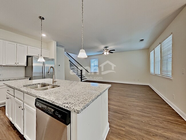 Foto del edificio - 254 Lake St