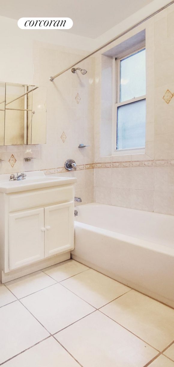 Foto del edificio - 508 W 167th St