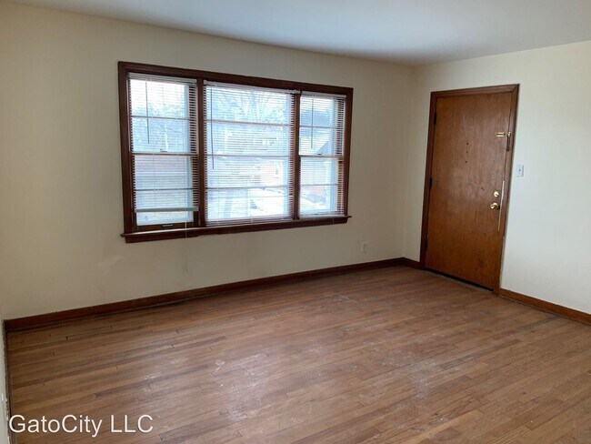 Building Photo - 2671 N 74th St