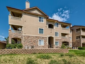 Building Photo - 9538 W San Juan Cir