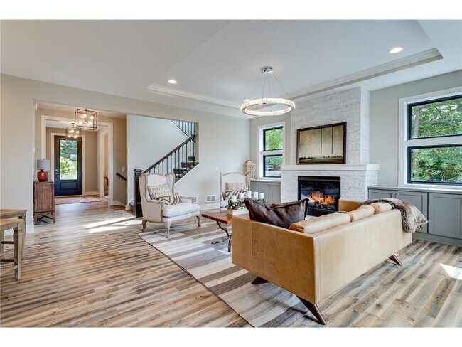 Foto del edificio - 6451 McCauley Terrace