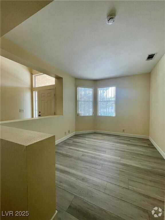 Building Photo - 5155 W Tropicana Ave