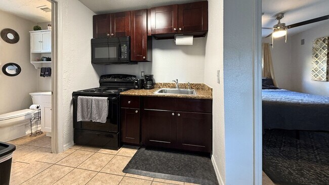 Foto del edificio - 1740 19th Ave S
