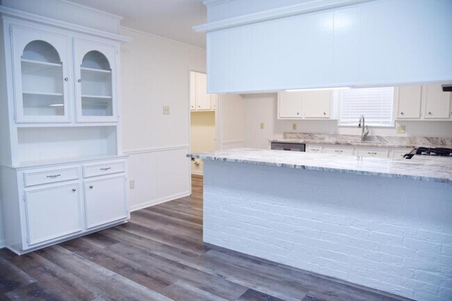 Foto del edificio - 713 Oxford Ave