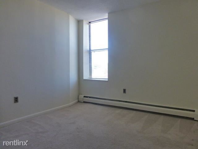 Primary Photo - 335 Washington St
