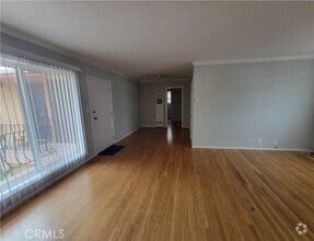 Building Photo - 2075 E Appleton St