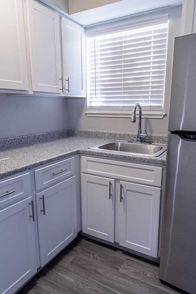 Upgraded Kitchen - The Chaparral Apartments