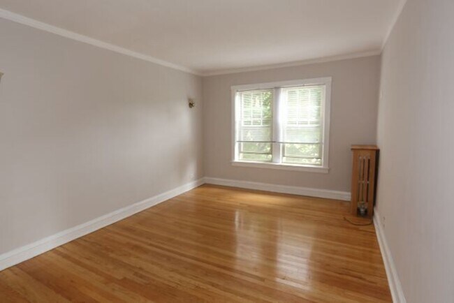 Foto del edificio - 2220 W Ainslie St