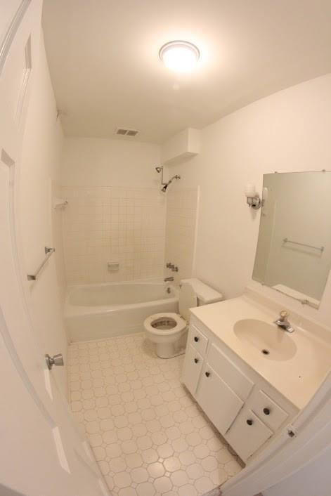 Building Photo - 1455 Southland NE Vis