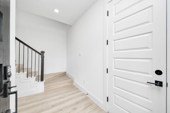 Foto del edificio - 4410 Allen St