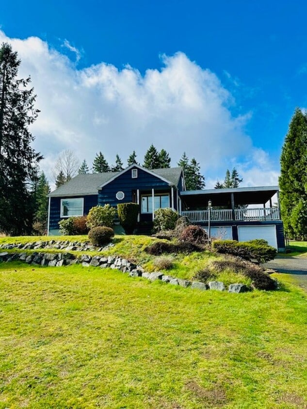 Foto principal - 4 Bedroom 1.5 Bath House in Lake Stevens B...