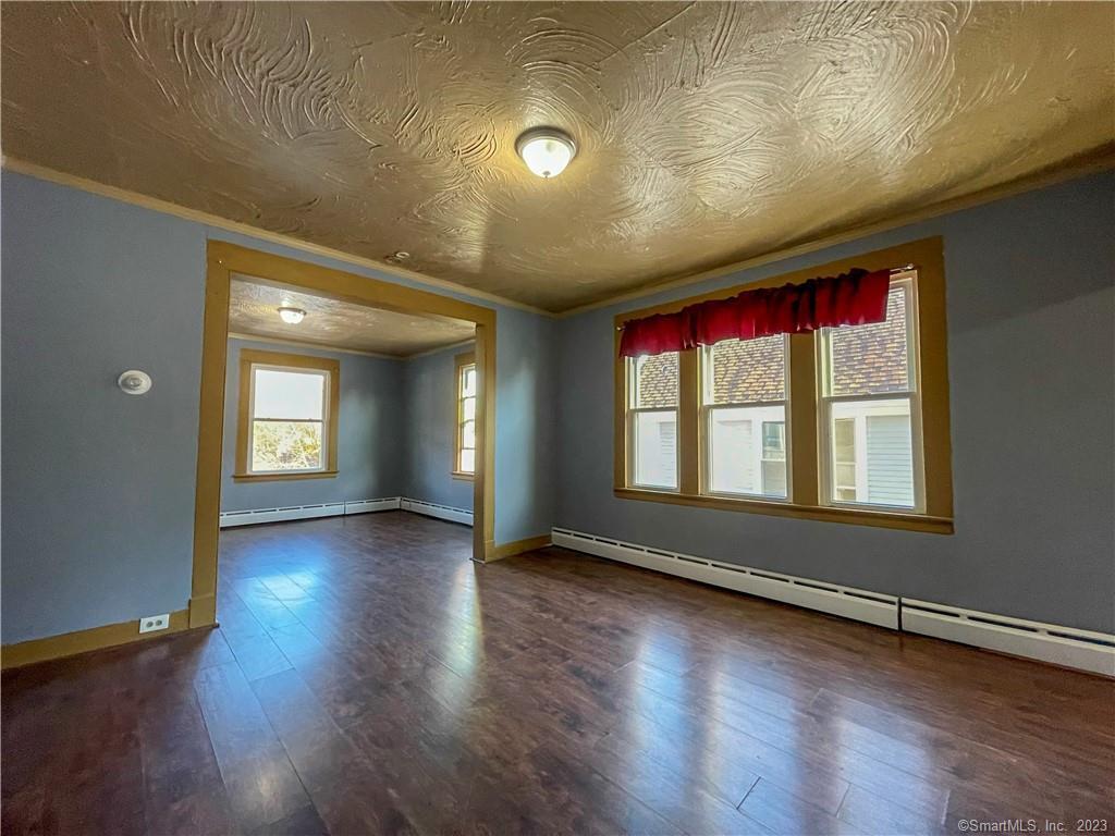 Foto principal - 127 Pearl St
