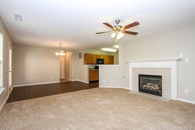 Foto del edificio - 14384 Black Farm Dr