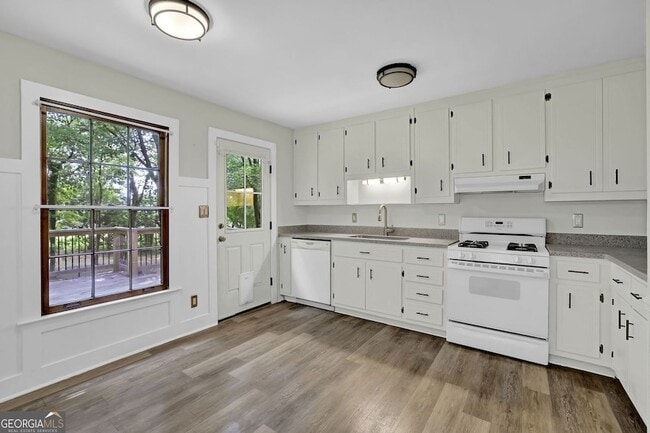 Foto del edificio - 2683 Ashworth Cir