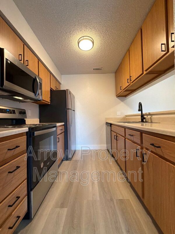 Foto del edificio - 2350 N 44th St