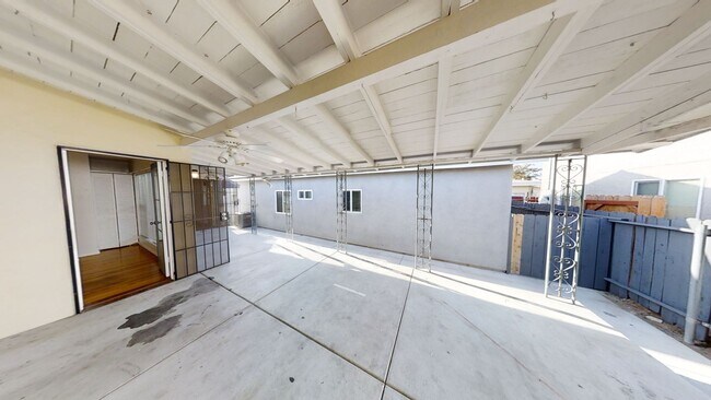 Foto del edificio - 3BD/2BA on Dorothy Drive!