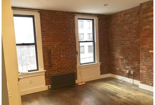 Building Photo - 242 E 39th St