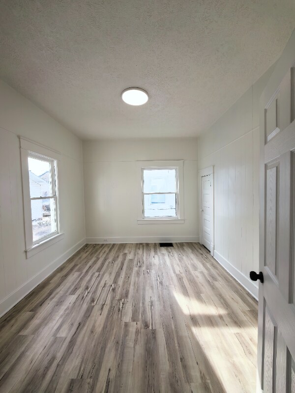 Foto del edificio - 626 S Market St