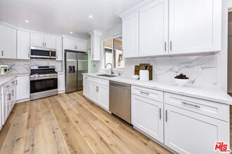 Building Photo - 1656 S Crescent Heights Blvd