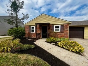 Building Photo - 812 Villa Park Ct