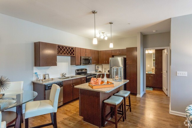 2BR, 2BA - 1088 SF - Kitchen - Hunter's Point