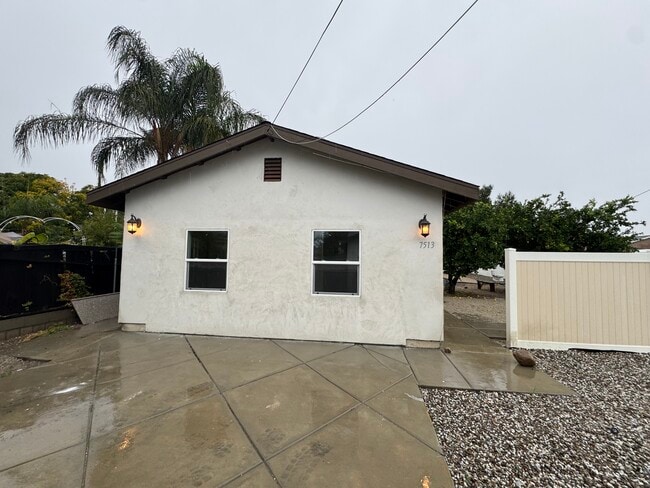 Building Photo - 7513 Valaria Dr