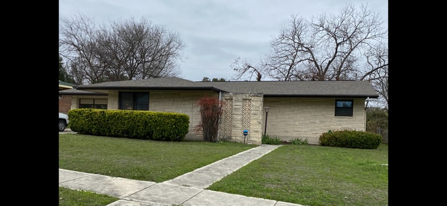 Building Photo - 327 Tango Dr.