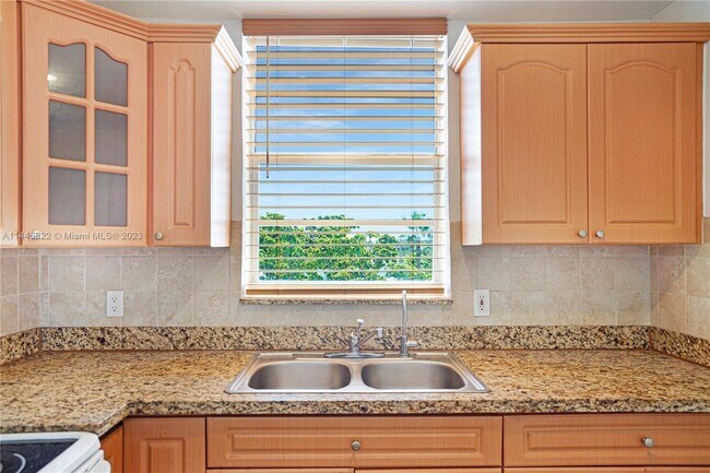 Foto del edificio - 1145 Normandy Dr