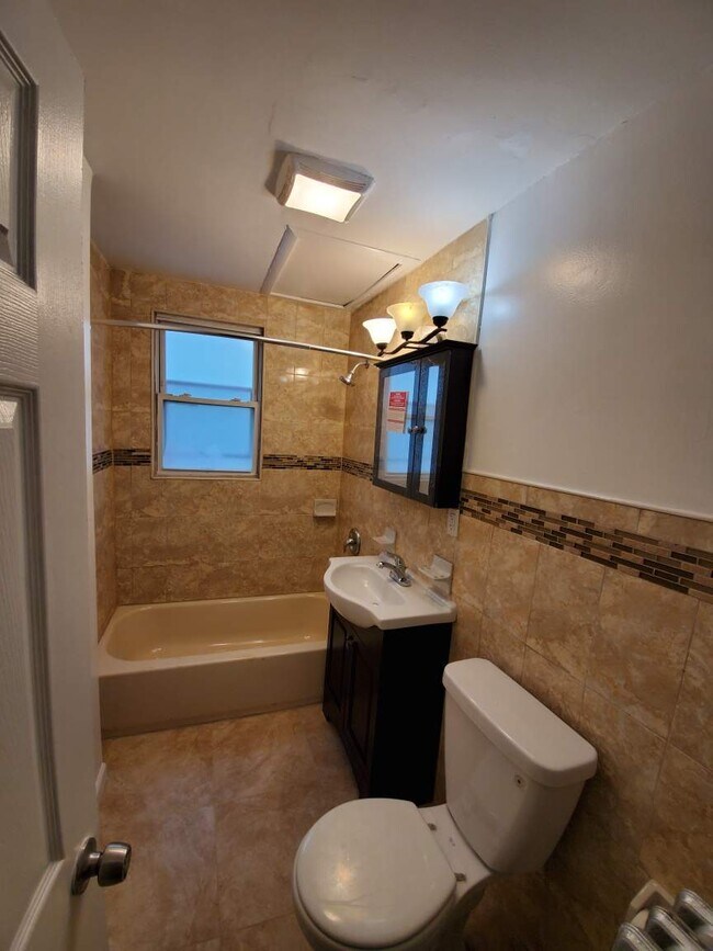 Foto del edificio - 124 E 32nd St