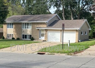 Building Photo - 4922 SW 14th St