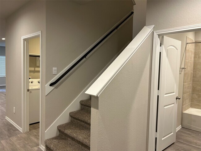 Foto del edificio - 40434 Gdn Hts Ln