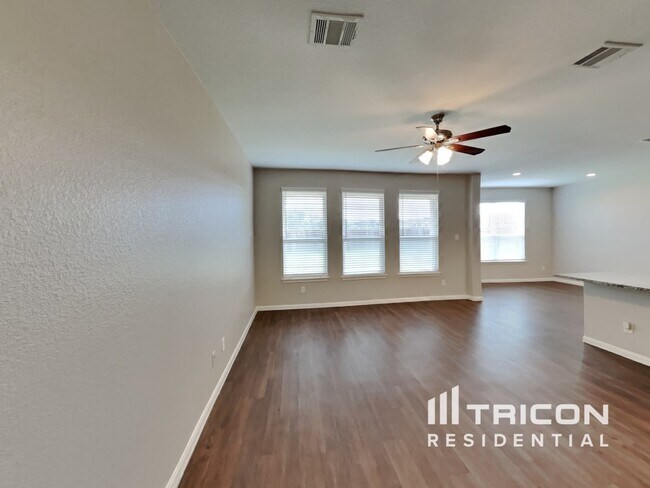 Foto del edificio - 7523 Merrylands Dr