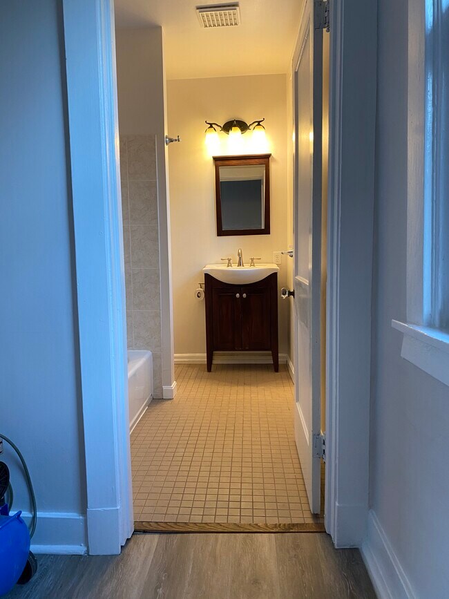 Foto del edificio - 5872 Shady Forbes Ter