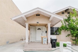 Building Photo - 5257 Fountain Ave