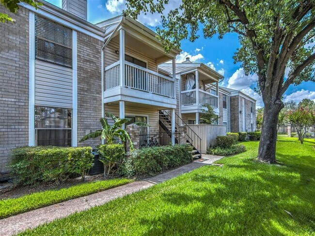 Foto del edificio - 2750 Holly Hall St