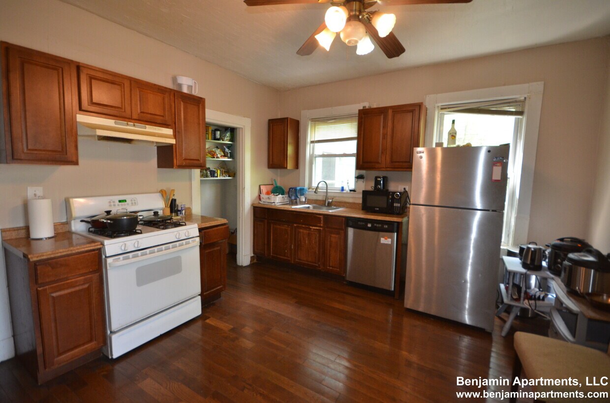 Foto principal - 79 Walnut Pl