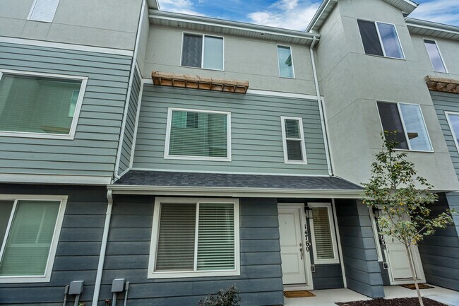 Building Photo - 14760 S Rising Star Ln