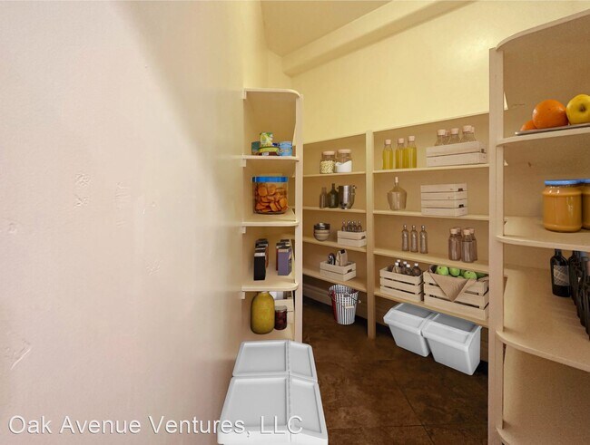 Building Photo - 5 br, 5 bath House - 1204 Oak Avenue