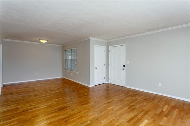 Building Photo - 1150 Collier Rd NW