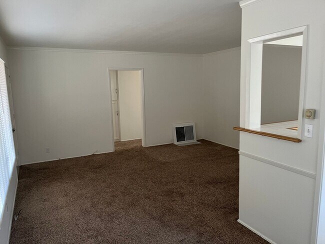 Foto del edificio - 3 bedroom home in Lakewood now ready to rent!
